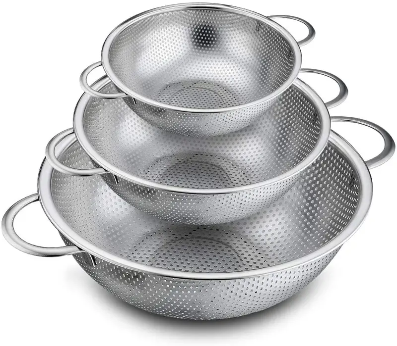 Cia 3-Piece Stainless Steel Colander Set – Micro-Perforated Mesh Strainers In 16 Cm, 22 Cm & 28 Cm; Dishwasher-Safe & Durable 1